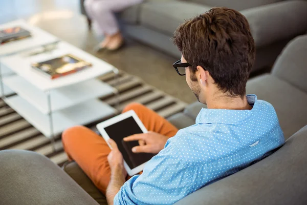 Business executive using digital tablet — Stock Photo, Image