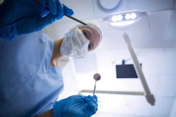 Dental assistant in surgical mask — Stock Photo, Image