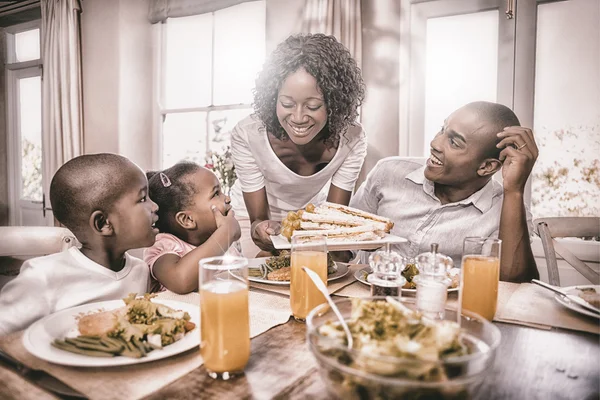 Family enjoying healthy meal — Stock Photo, Image