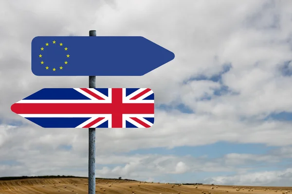 Európai Unió és az Egyesült Királyság lobogója — Stock Fotó