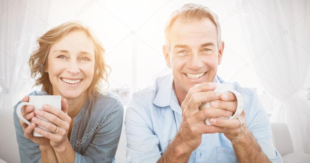 Семейный кризис. Человек 40 лет. Красивая пожилая женщина. Мужчина и женщина в возрасте. Красивые женщины после 40 лет.