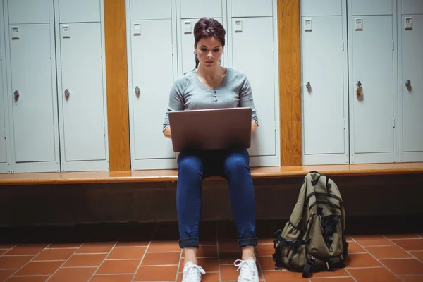 Mature student using laptop — Stock Photo, Image