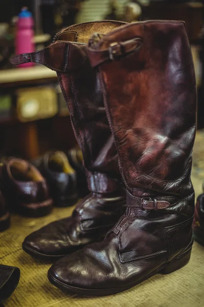 Par de botas largas de cuero — Foto de Stock