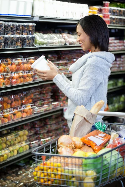 Donna shopping per la spesa — Foto Stock