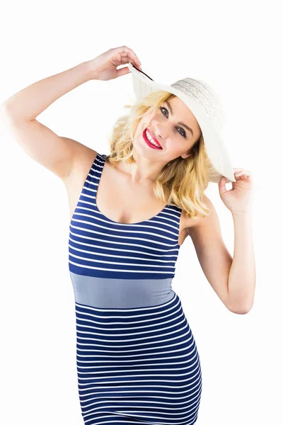 Mujer posando con sombrero — Foto de Stock