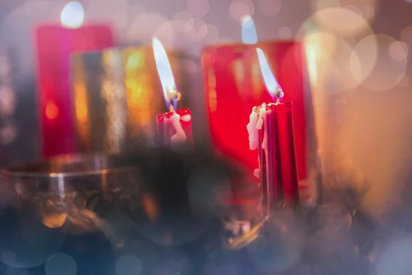 Închiderea lumânărilor care ard — Fotografie, imagine de stoc