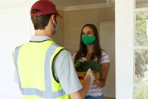 Caucasian Woman Wearing Face Mask Taking Food Box Delivery Man — Stock Photo, Image