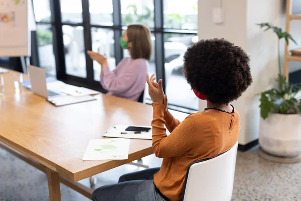 Diverso Grupo Empresarios Que Trabajan Oficina Creativa Grupo Personas Una — Foto de Stock