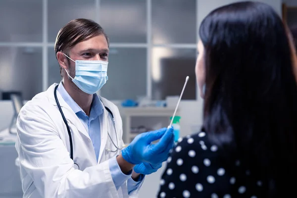 Caucasian Male Doctor Wearing Face Mask Gloves Taking Dna Swab — Stock Photo, Image