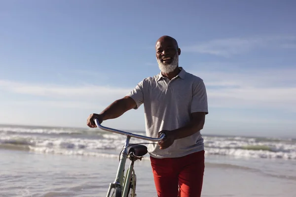 Senior African American Man Bicycle Smiling While Walking Together Beach — Stock Photo, Image