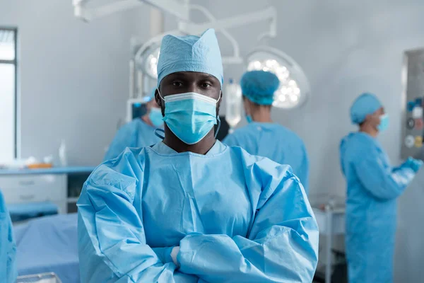 African American Male Surgeon Face Mask Protective Clothing Operating Theatre — Photo