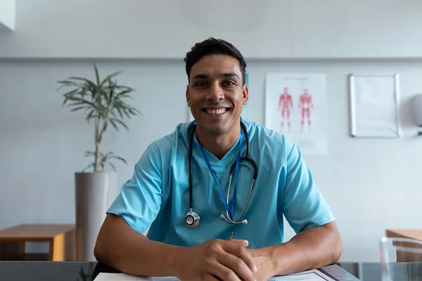 Mixed Race Male Doctor Desk Talking Gesturing Video Call Consultation — Stock Photo, Image