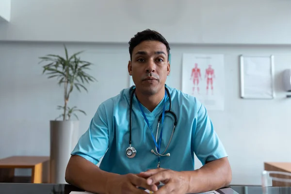 Mixed Race Male Doctor Desk Talking Gesturing Video Call Consultation — Stock Photo, Image