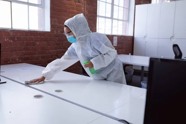 Cleaner Wearing Ppe Suit Glasses Mask Disinfecting Office Workspace Wiping — Stock Photo, Image