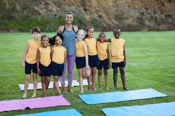 Portrait Female Teacher Diverse Students Smiling While Standing Together Garden — Stock Photo, Image