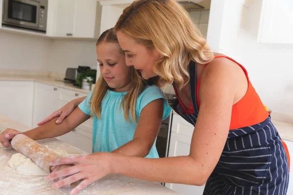 Caucasian Mother Daughter Baking Smiling Kitchen Family Enjoying Quality Free — Stock Photo, Image