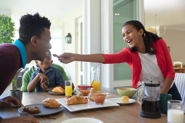 Happy African American Son Father Sitting Table Breakfast Daughter Feeding — Stock Photo, Image