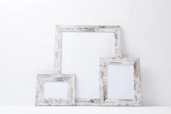 Composition White Cards Distressed White Frames Copy Space White Background — Stock Photo, Image