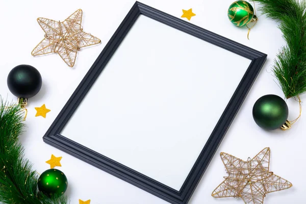 Samenstelling Van Frame Met Kopieerruimte Sparren Takken Met Kerstballen Witte — Stockfoto