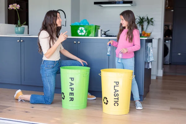 Happy Caucasian Mother Daughter Segregating Rubbish Recycling Waste Selection Spending — Stock Photo, Image