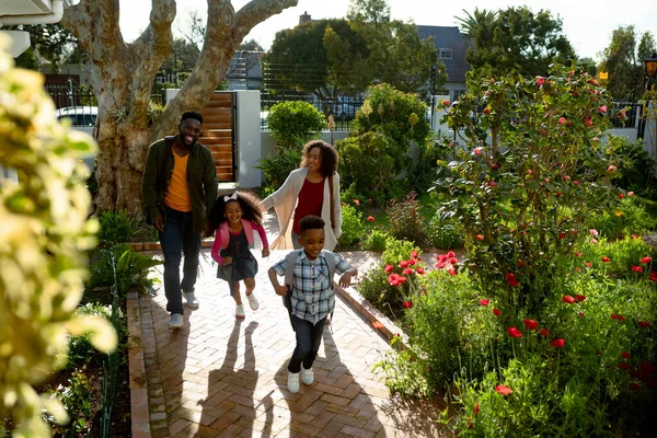 Happy African American Family Returning Back Home Family Time Having — Stock Photo, Image