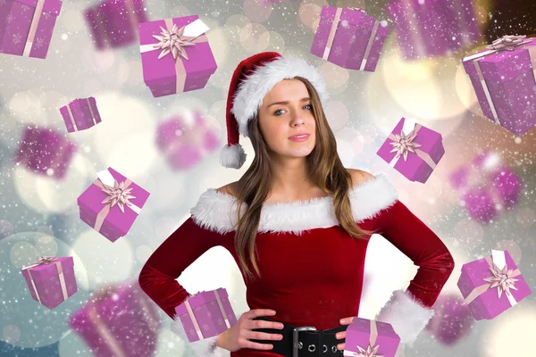 Sexy santa meisje glimlachen op camera — Stockfoto