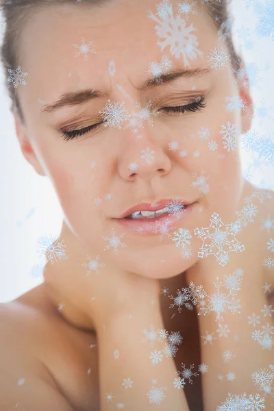 Imagem composta de mulher com dor no pescoço — Fotografia de Stock