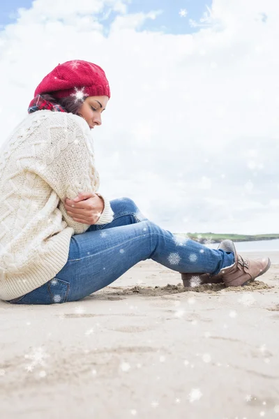 Vrouw in stijlvolle warme kleding — Stockfoto