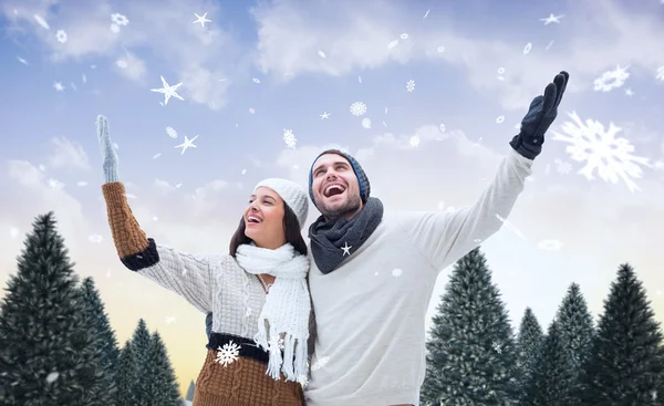 Casal de inverno jovem — Fotografia de Stock