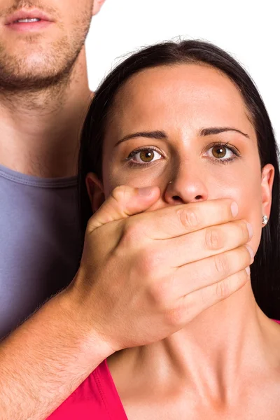 Uomo che copre la sua bocca fidanzate — Foto Stock