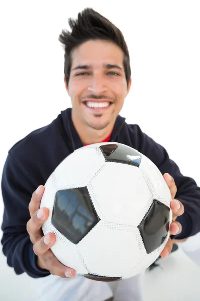 Lächelnder schöner Fußballfan — Stockfoto