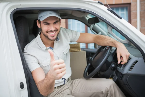 Delivery driver smiling — Stock Photo, Image