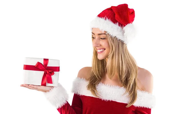 Ganska santa flicka anläggning presentkort — Stockfoto
