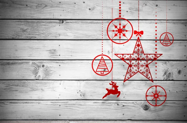 Композитное изображение висячих красных рождественских украшений — стоковое фото