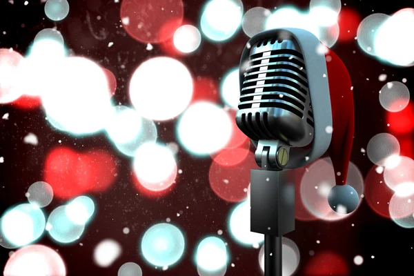 Mikrofon mit Weihnachtsmütze — Stockfoto