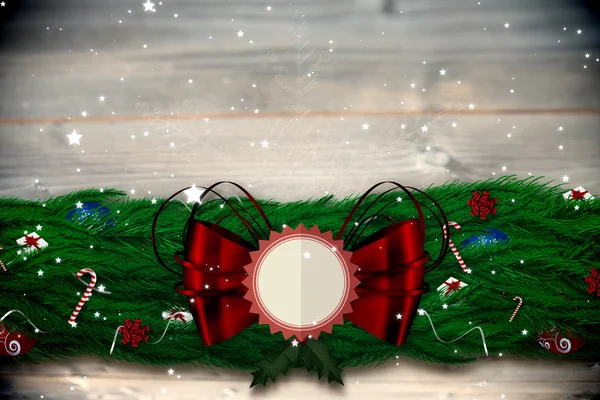 Immagine composita di abete ramo decorazione natalizia ghirlanda — Foto Stock