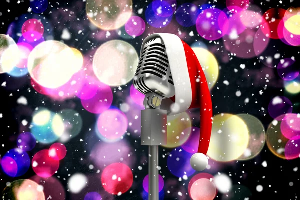 Mikrofon z Santa hat — Zdjęcie stockowe