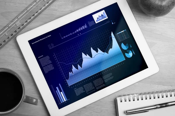 Verbundbild der Geschäftsoberfläche mit Graphen und Daten — Stockfoto