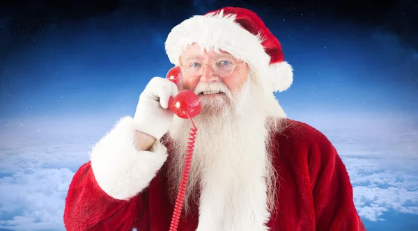 Immagine composita di Babbo Natale al telefono — Foto Stock