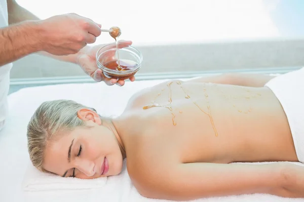 Attractive woman receiving spa treatment — Stock Photo, Image