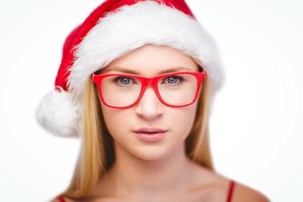 Festliche Blondine mit Hipster-Brille — Stockfoto
