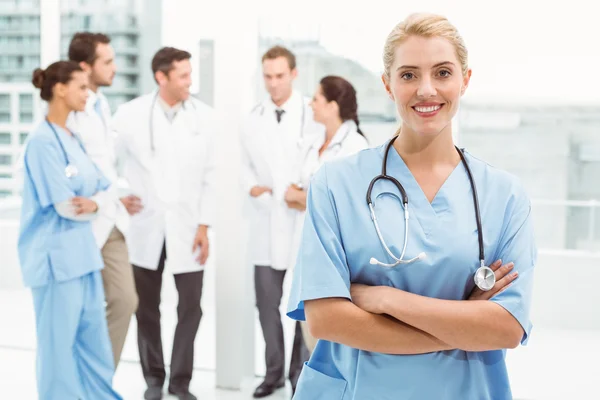 Retrato de una doctora sonriente y confiada —  Fotos de Stock