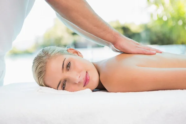 Woman receiving back massage — Stock Photo, Image