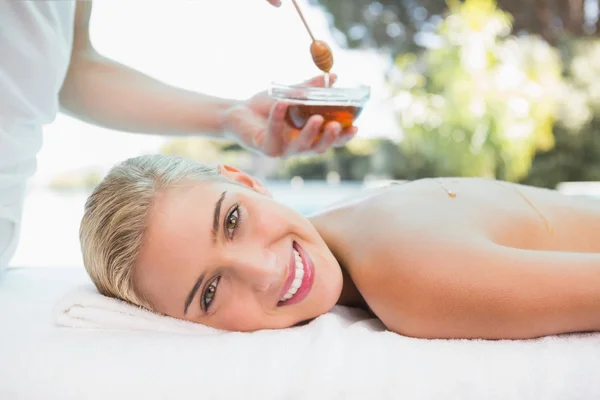 Attractive woman receiving spa treatment — Stock Photo, Image