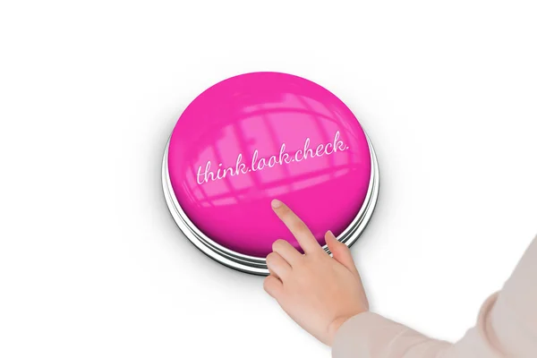 手压粉色按钮对乳腺癌的认识 — 图库照片