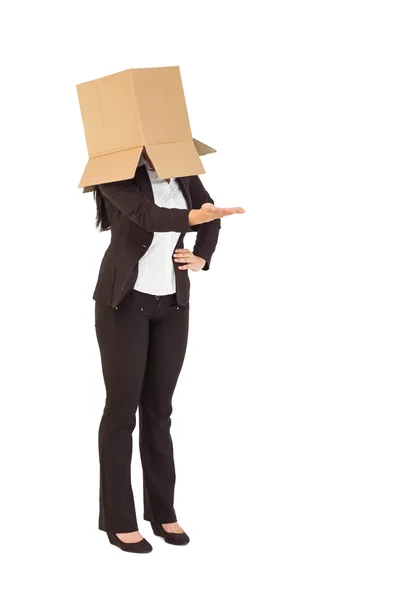 सिर पर बॉक्स के साथ व्यवसायी महिला — स्टॉक फ़ोटो, इमेज