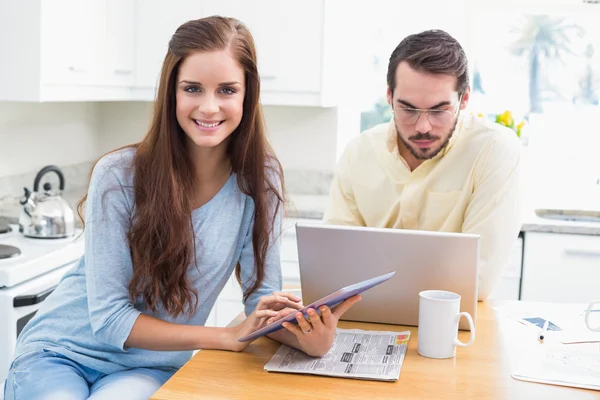 Young couple spending time together — Stock Photo, Image