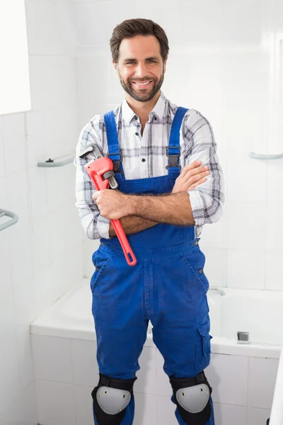 Plumber smiling at the camera — Stock Photo, Image