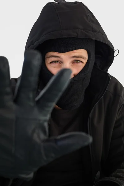 Porträtt av inbrottstjuv bär en balaclava — Stockfoto