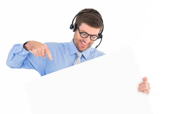Biznesmen wyświetlone karty noszenie słuchawki — Zdjęcie stockowe